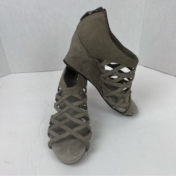 Eileen Fisher criss cross taupe leather wedged booties-woman’s 8 - Picture 8 of 9